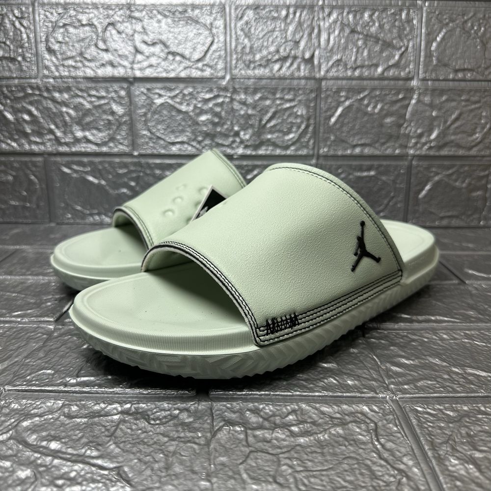 Чоловічі слайдери Jordan Jordan Play Slide DC9835-002 тапки, капці