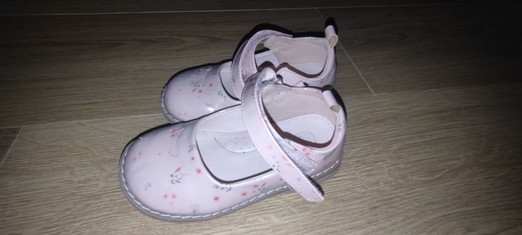 Buty rozmiar 25.