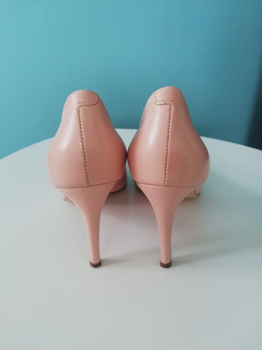 NOWE Szpilki skórzane Solo Femme r 40
