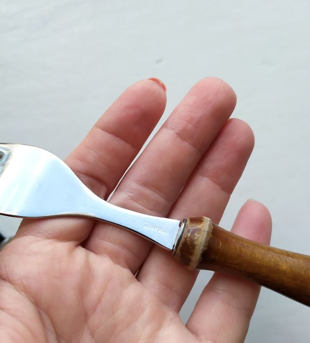 Вінтажна пара виделка та ніж GDR