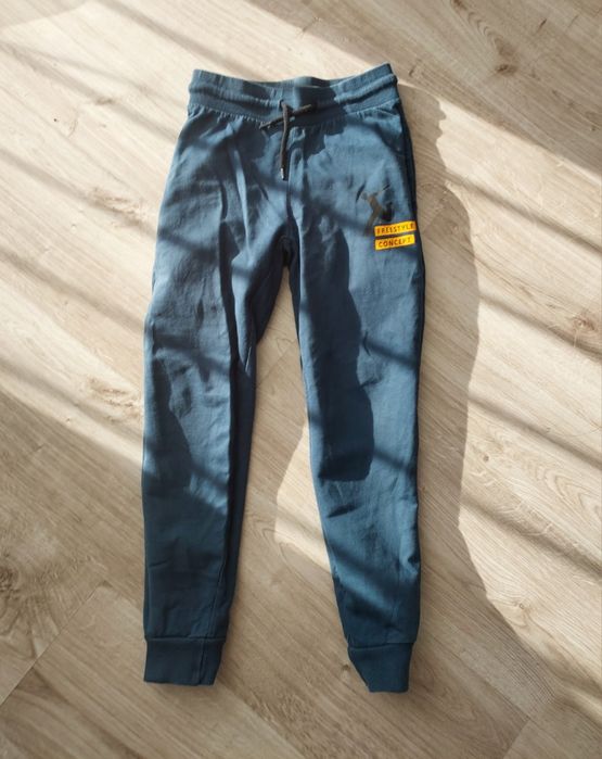 Spodnie dla chłopca r.134