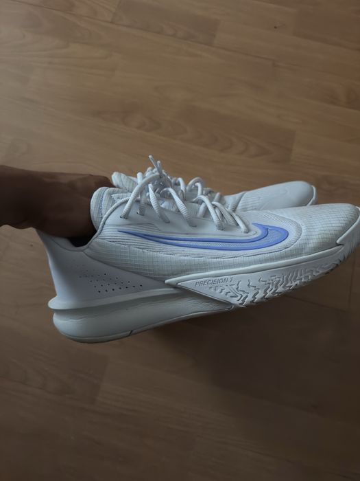 Vendo tenis nike precision 7 praticamente novos