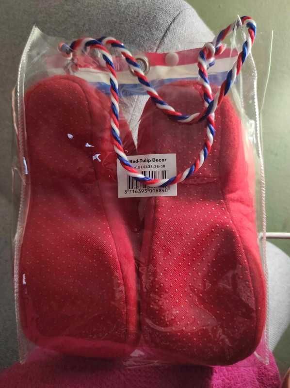 Kapcie damskie roz 36-38
38·Nowy bez metki