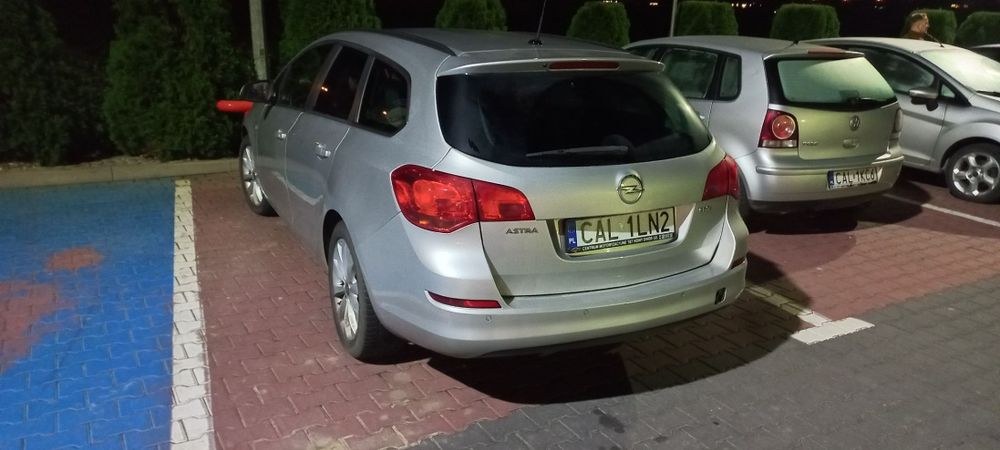 Opel Astra 2012 rok