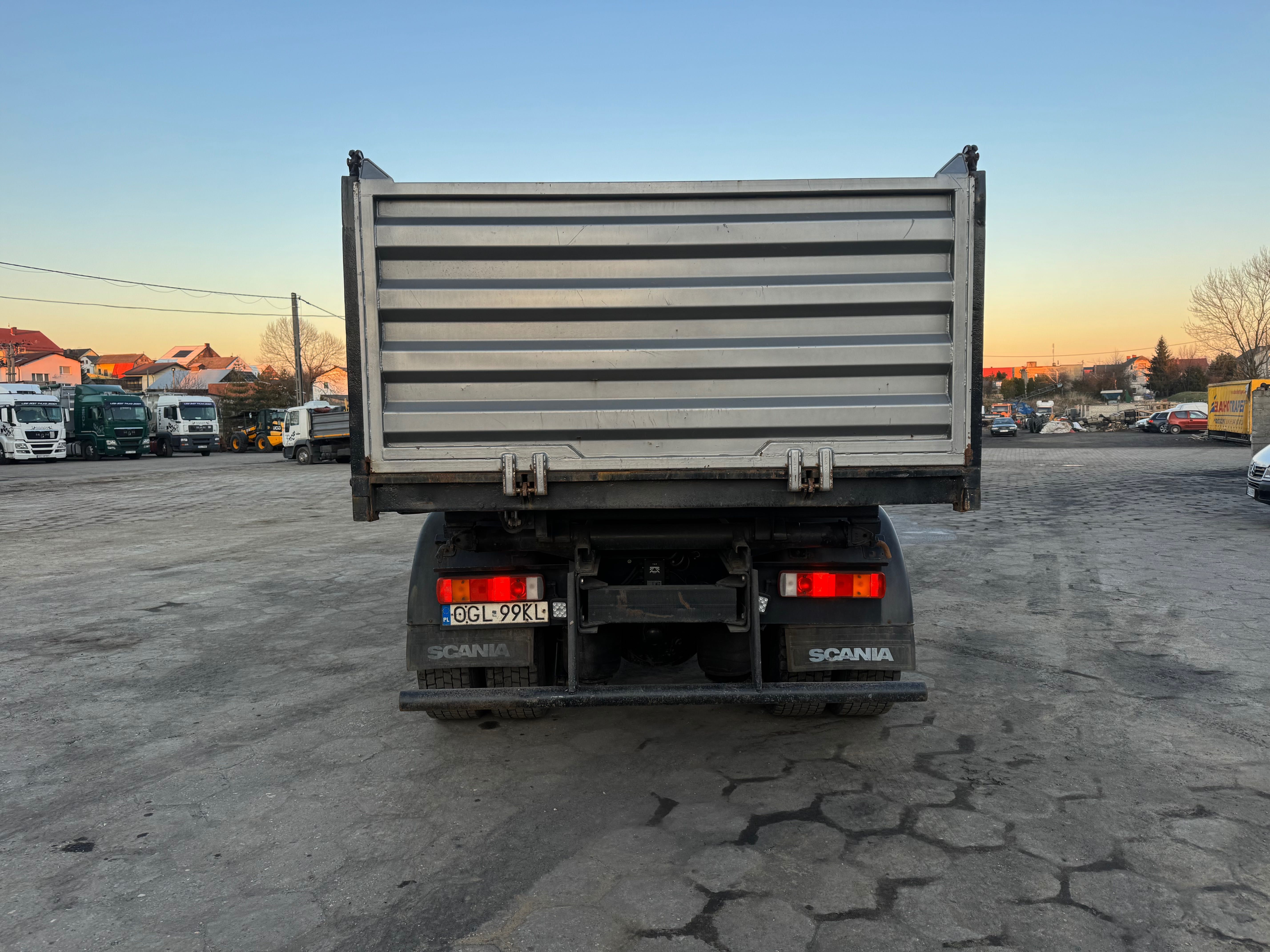 Scania P94 220 wywrotka