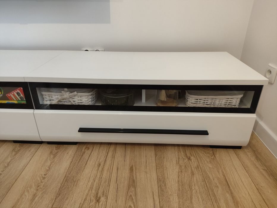 Szafka RTV półka BRW