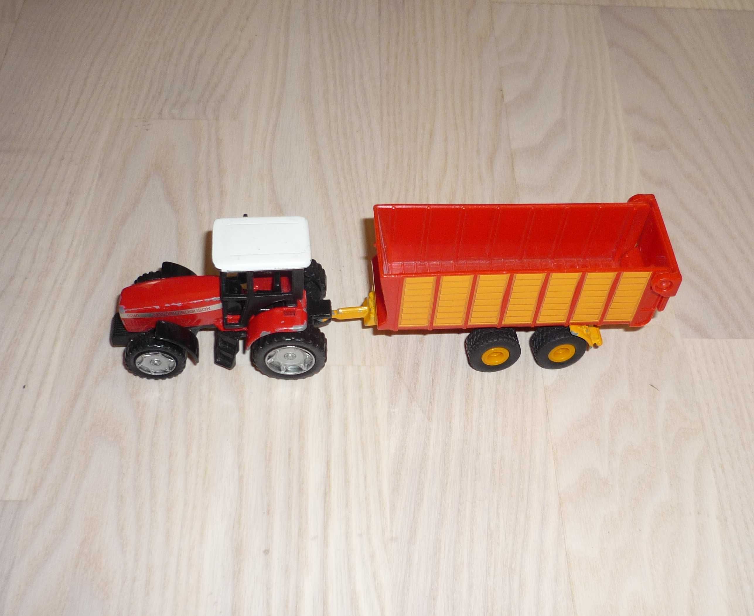 Traktor z przyczepą Siku Piaskarka Zestaw