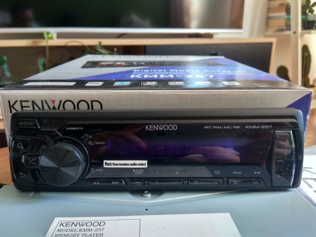 Radioodtwarzacz Kenwood KMM-257