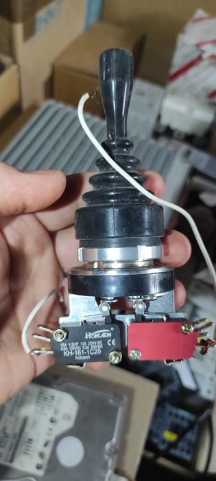 Промисловий джойстик HOKAN Electric HKA1-41QZ