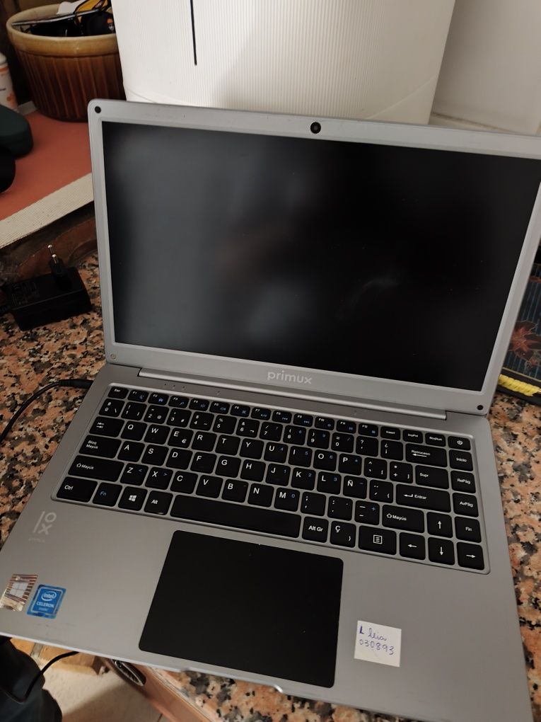 Notebook Primux – Para Peças ou Conserto