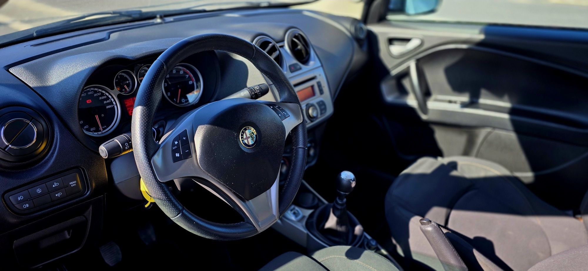 Alfa romeu mito 37 mil kms 0.9 turbo