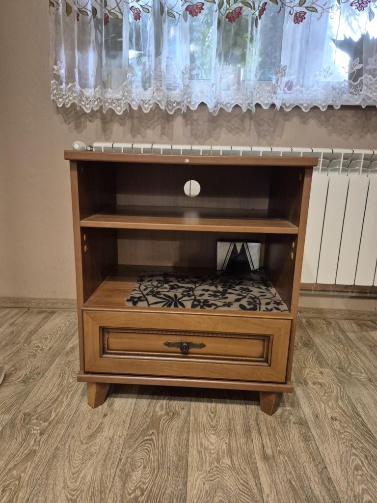 Elegancki komplet mebli