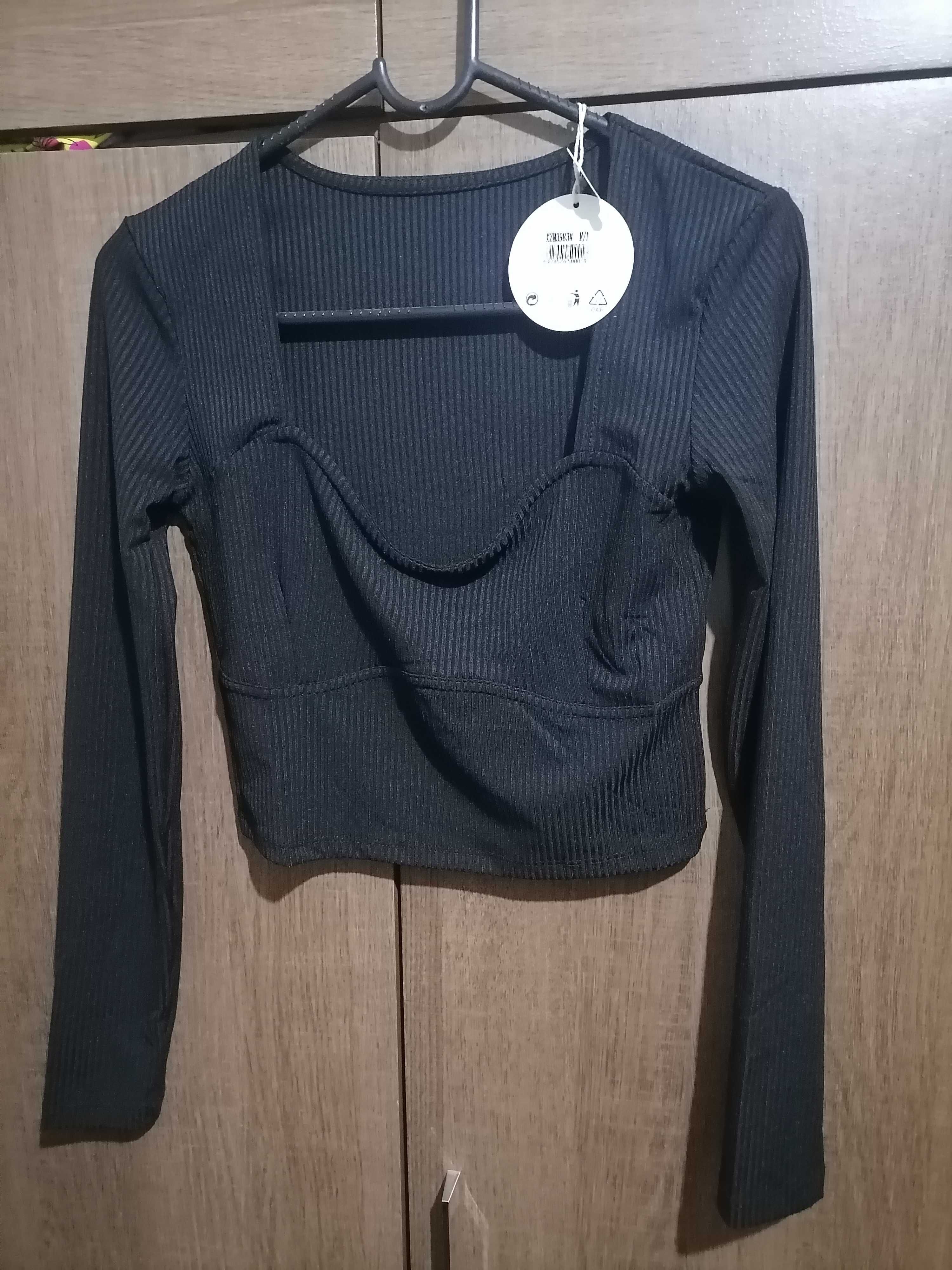 Conjunto preto mulher