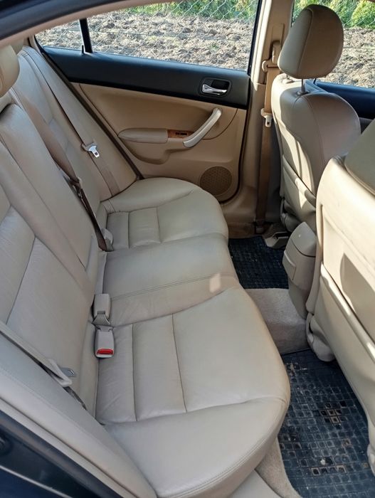 Honda Accord VII
