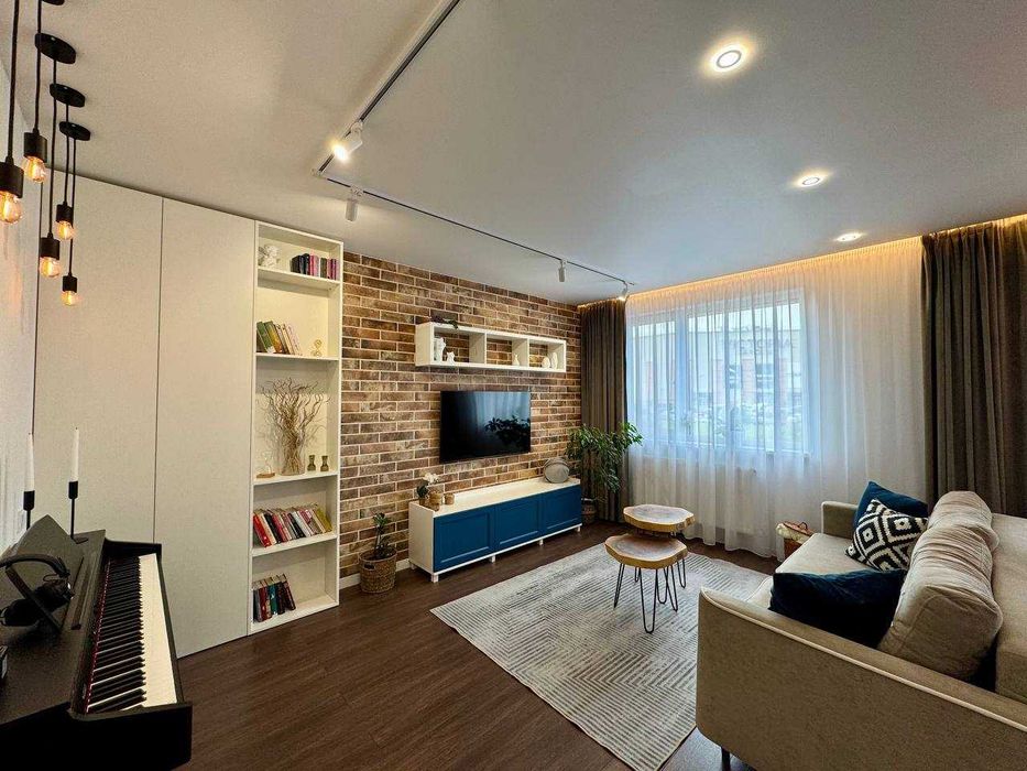 Продаж шикарної 2-кім+студія,підвал, в найкращому ЖК району Місто трав