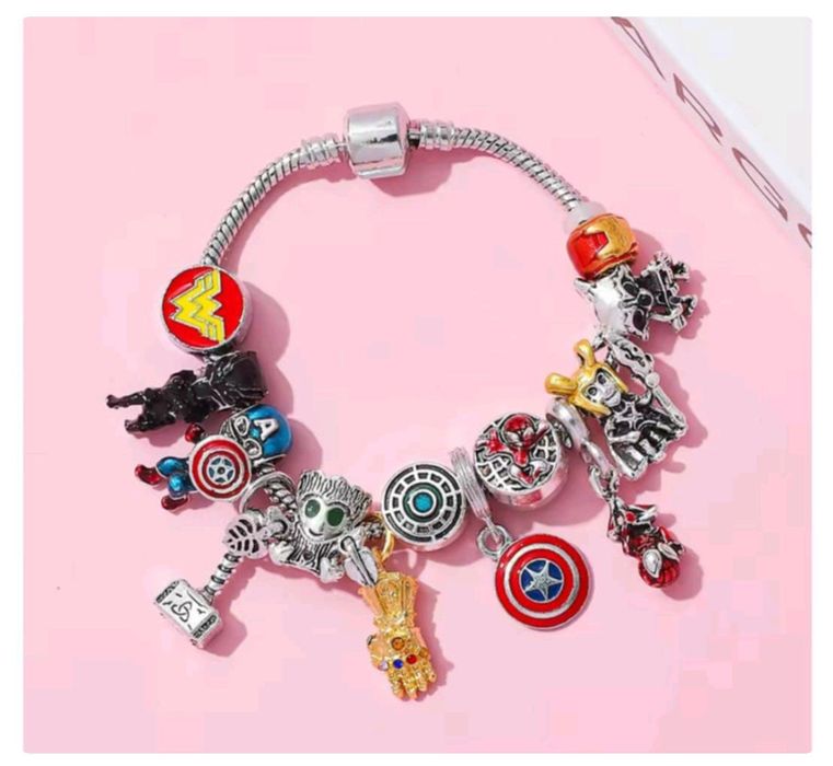 Nowa bransoletka charmsy modułowa moments Marvel super Heroes 19cm
