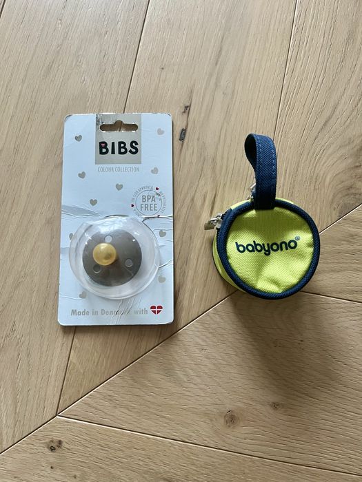 Smoczek Bibs nowy i etui na smoczek Babyono