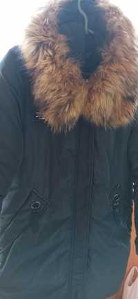 Зимова куртка, комір натуральний, єнот