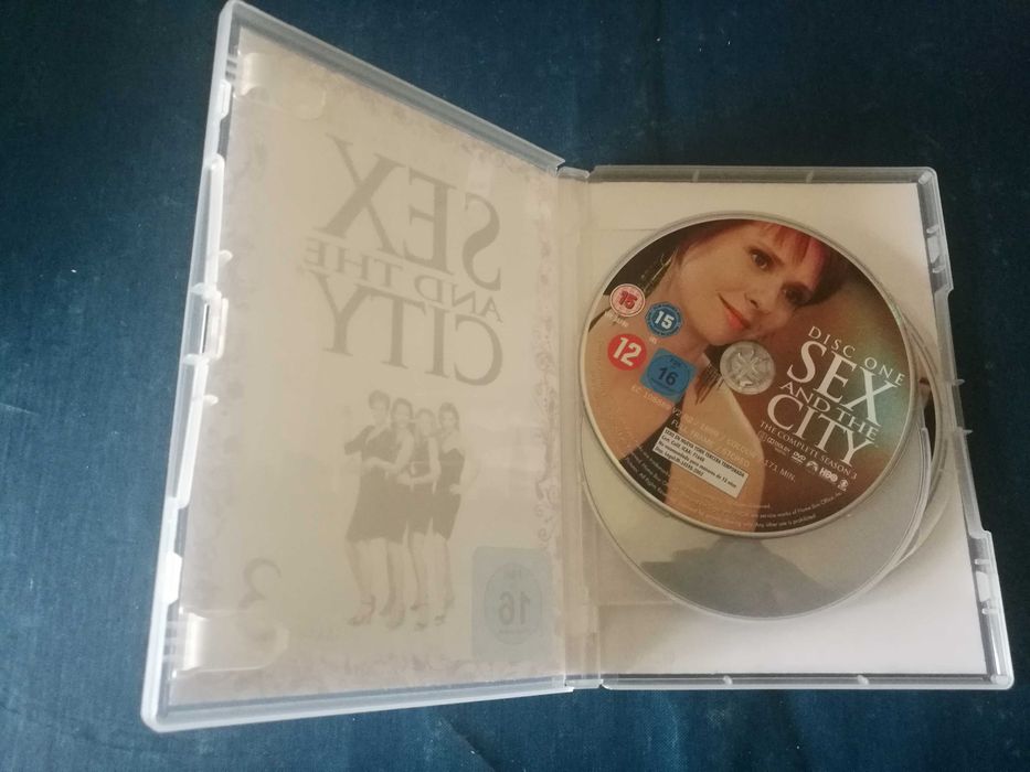 SEX AND THE CITY - SERIE 3	3XDVD (legendagem em Português)