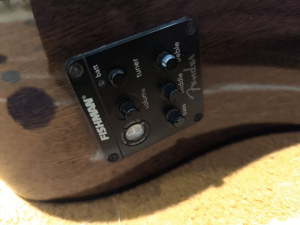 ЕлектроАкустична гітара із вбудованим звукознімачем Fender Style в гар
