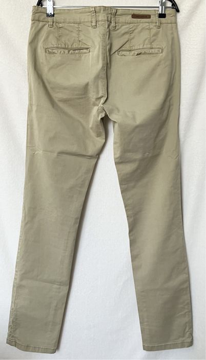 Męskie spodnie chinosy Zara