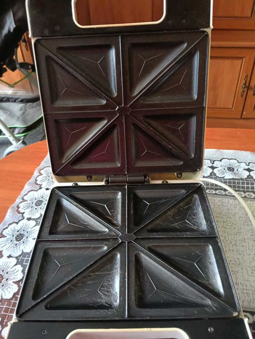 Opiekacz do kanapek 4sztuki