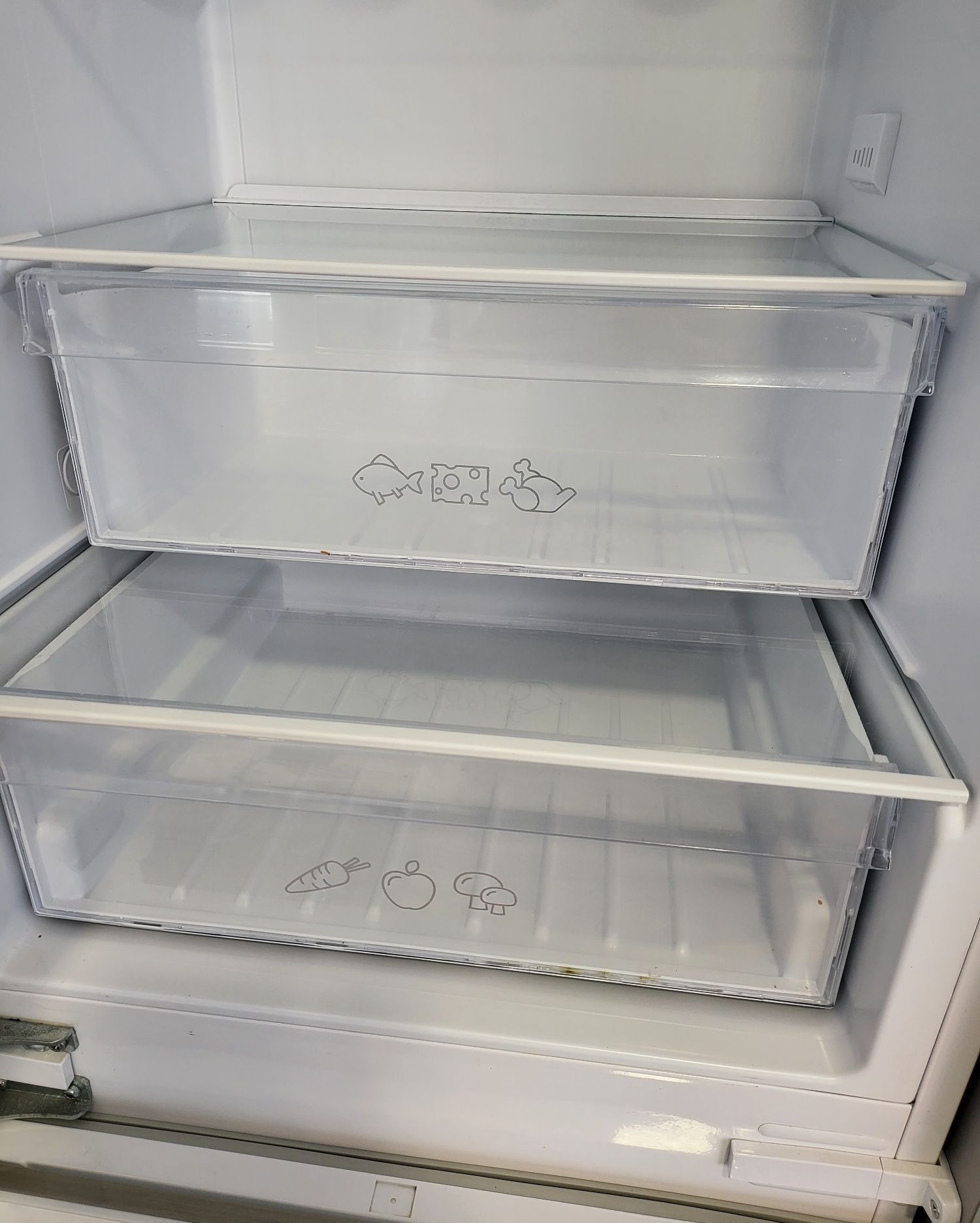 Frigorífico  encastre Teka