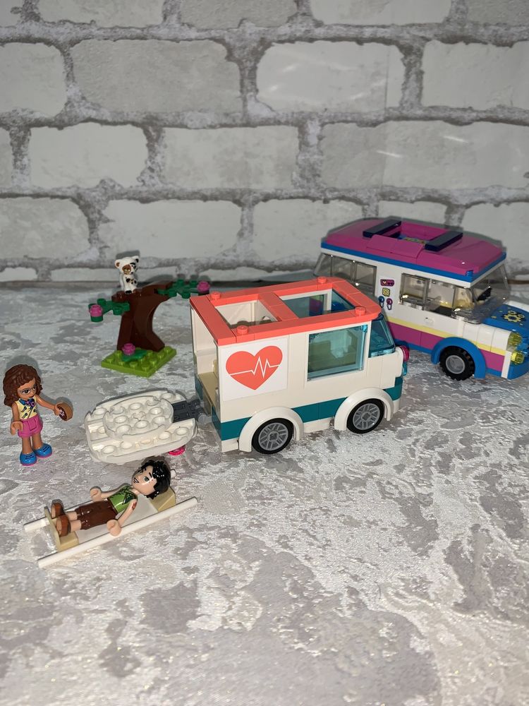 Lego friends 41333 автомобіль олівії / швидка допомога