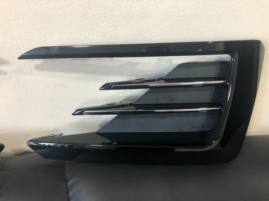 Решітка passat B8 USA R-Line Р лайн 561854661QFOD 561854662JFOD