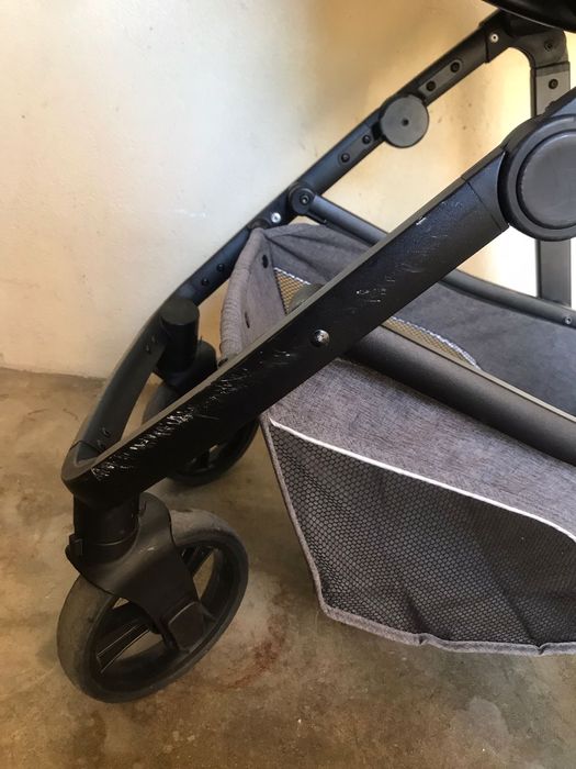 Carrinho de bebé Trio Asalvo
