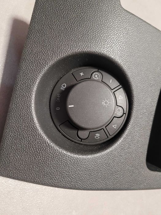 Włącznik przełącznik świateł z obudową Opel Corsa D 132.286.83 2 szt