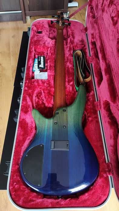 Ibanez SR875 - wersja z mahoniowym korpusem