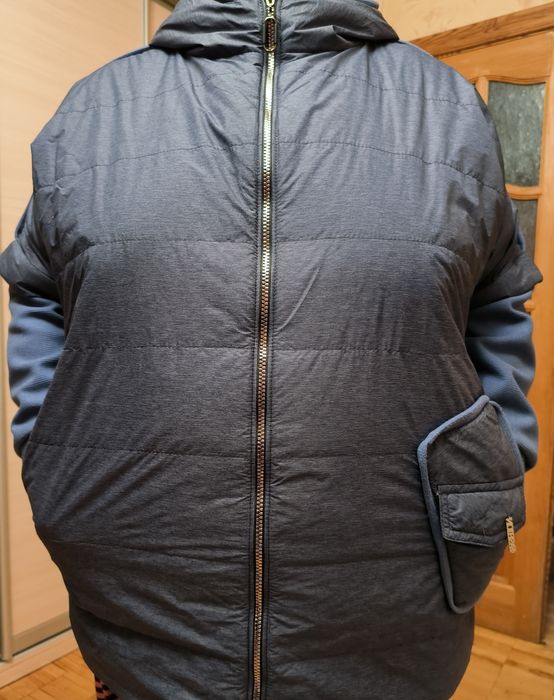 Продам куртку в хорошем состоянии