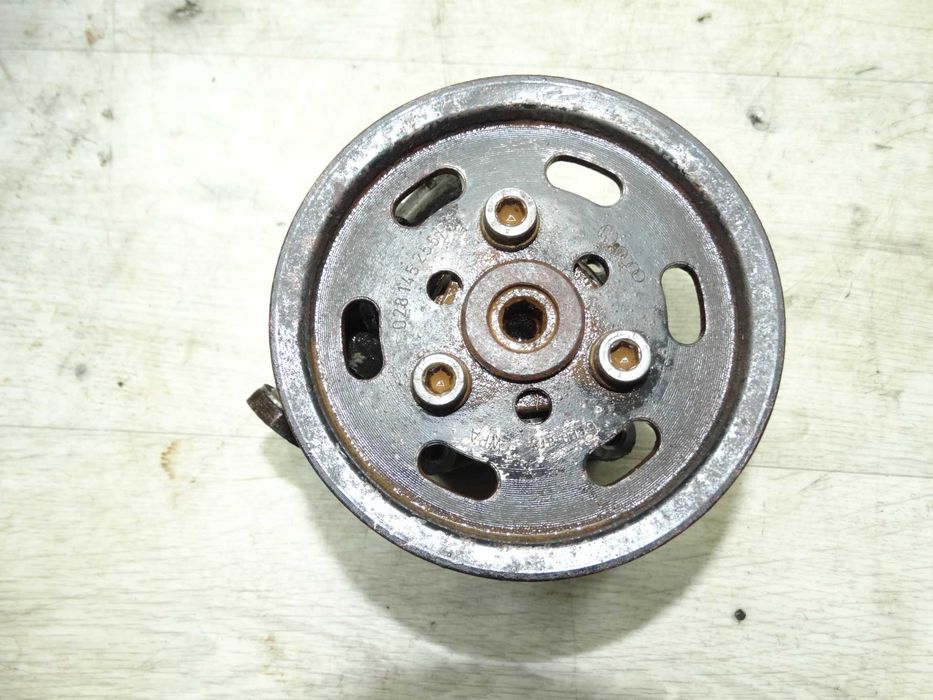 Насос гідропідсилювач керма VW Passat B5 Audi A6 Skoda Superb