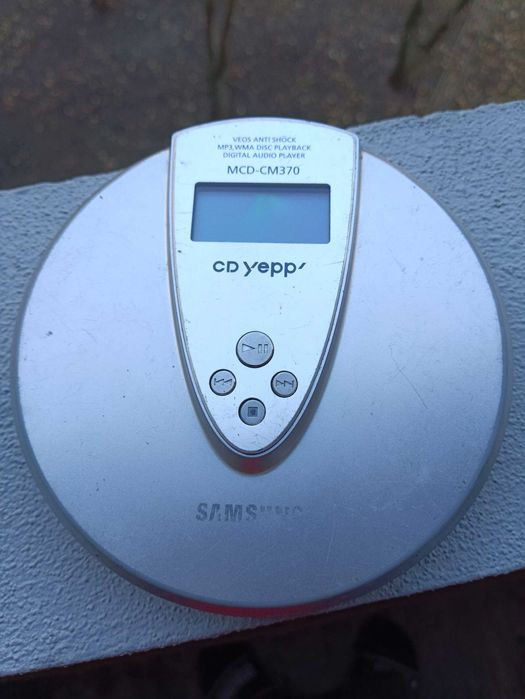 Cd Mp3 плеер Samsung MCD-CM370 на запчасти