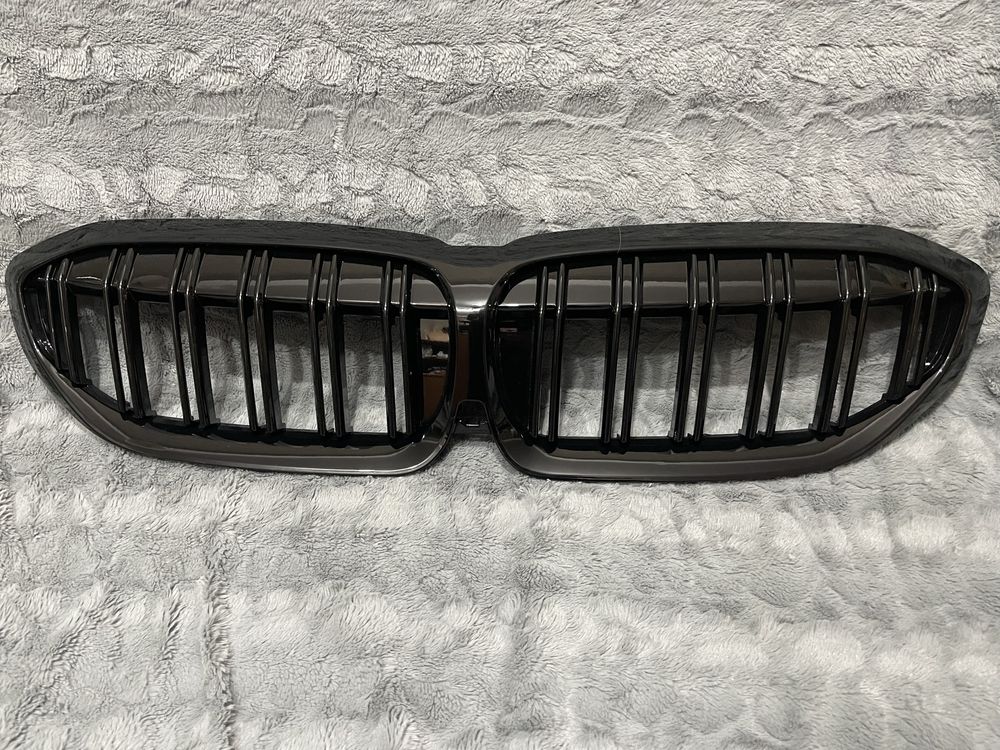 Решетка радиатора, ноздри на BMW G01 G02 G05 G07 G11 G12 G20 G30