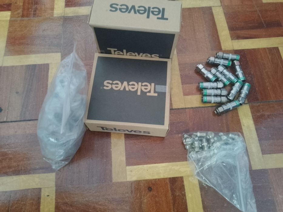 Materiais de telecomunicações