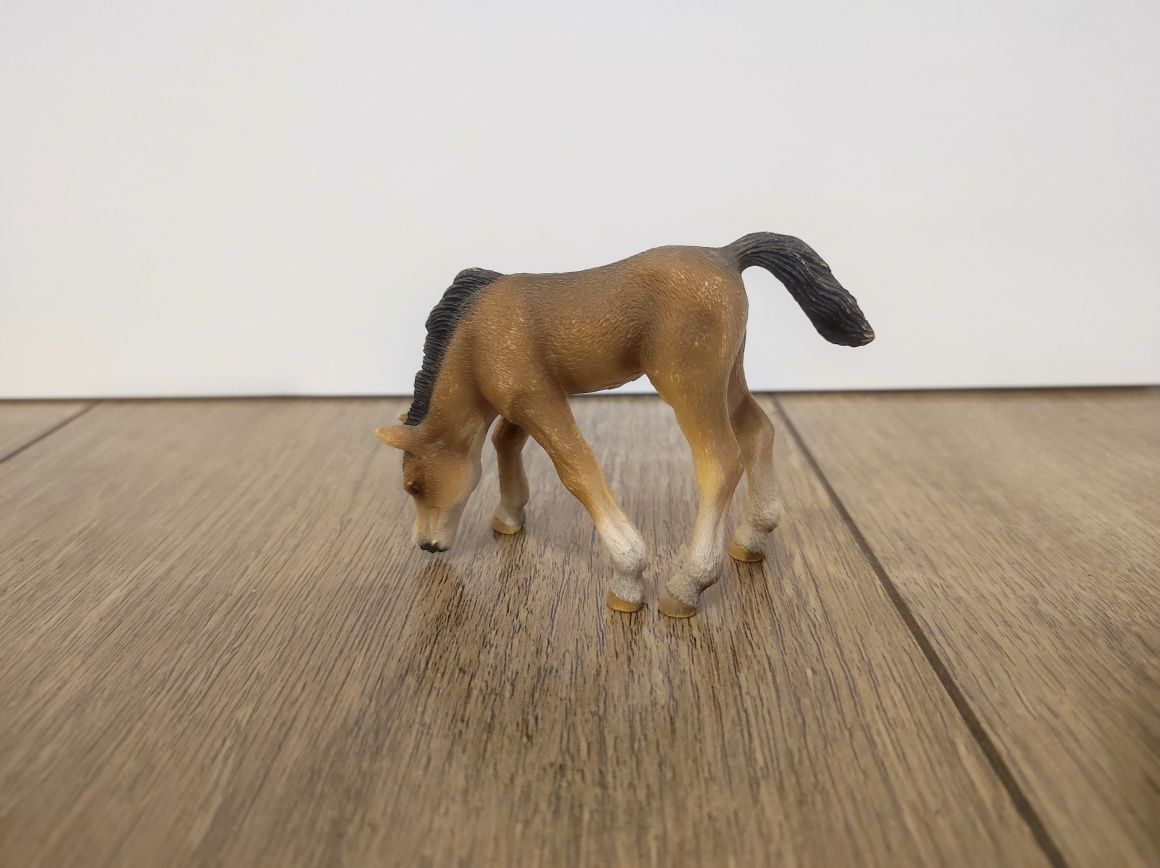 Schleich 13652 źrebię rasy arabskiej