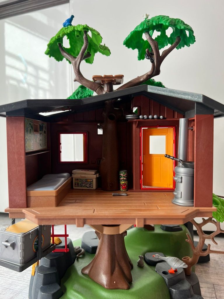 Playmobil domek na drzewie