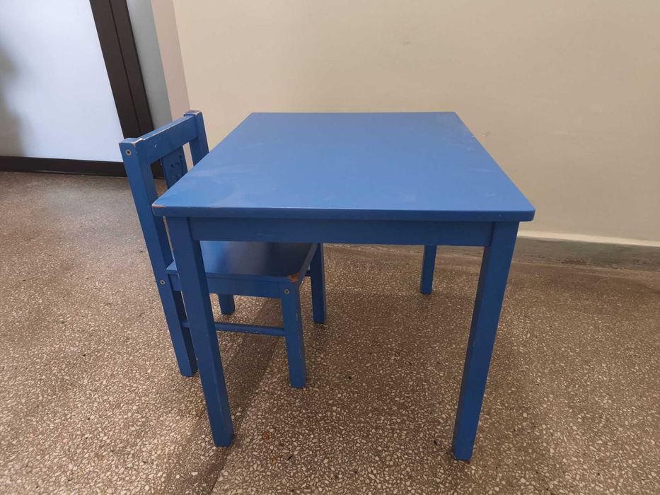 Komplet - Stolik i krzesło Ikea niebieskie dla chłopca