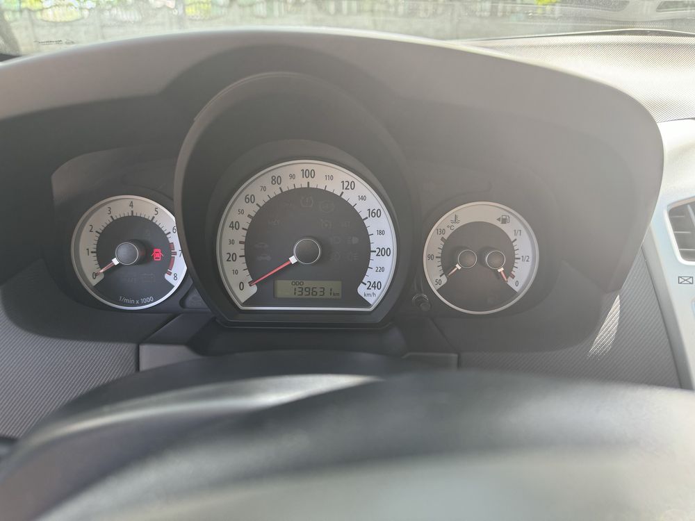 Продам свое авто KIA CEED 2.0