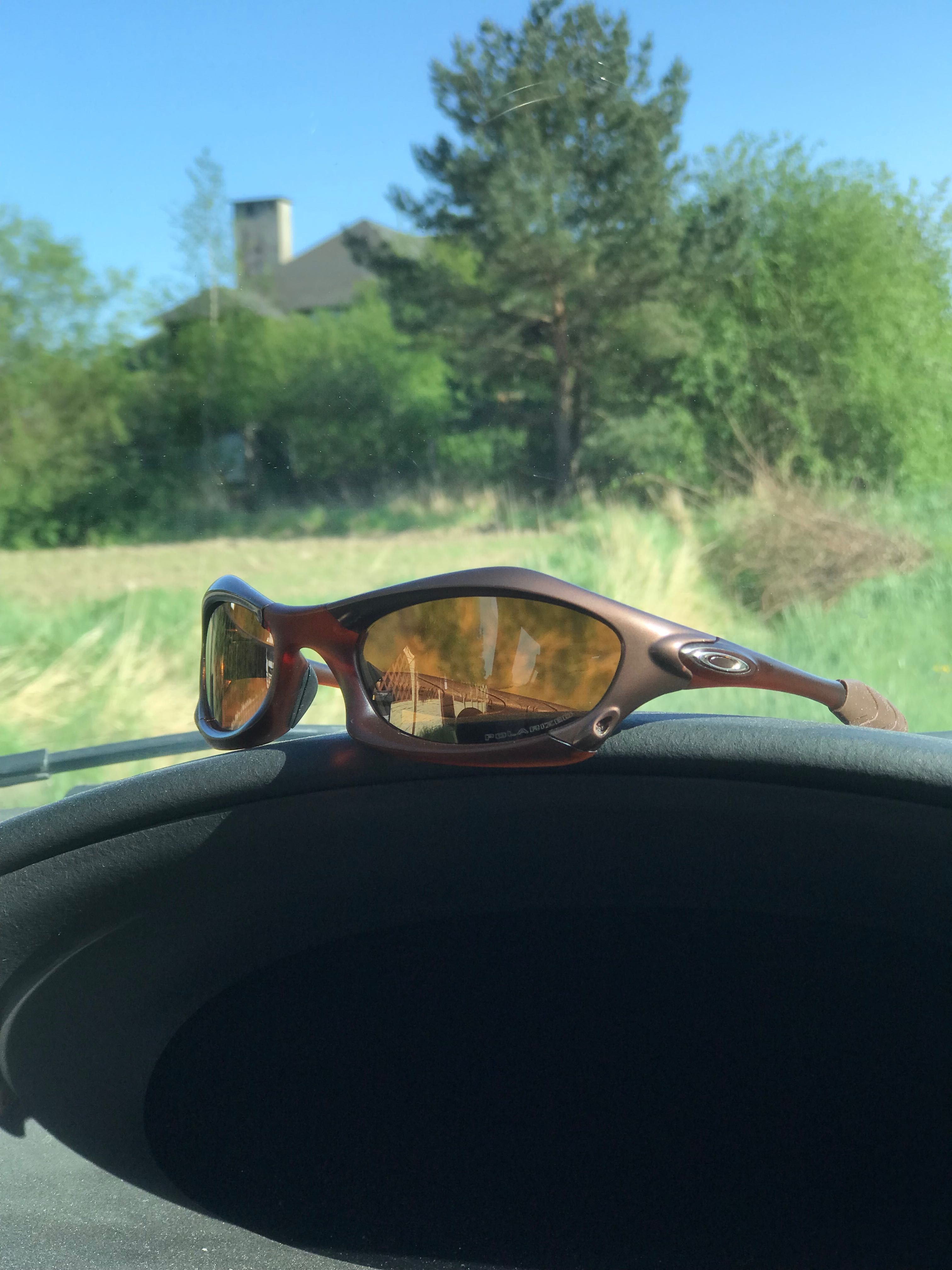 Oakley Splice sunglasses polarized lenses brown
