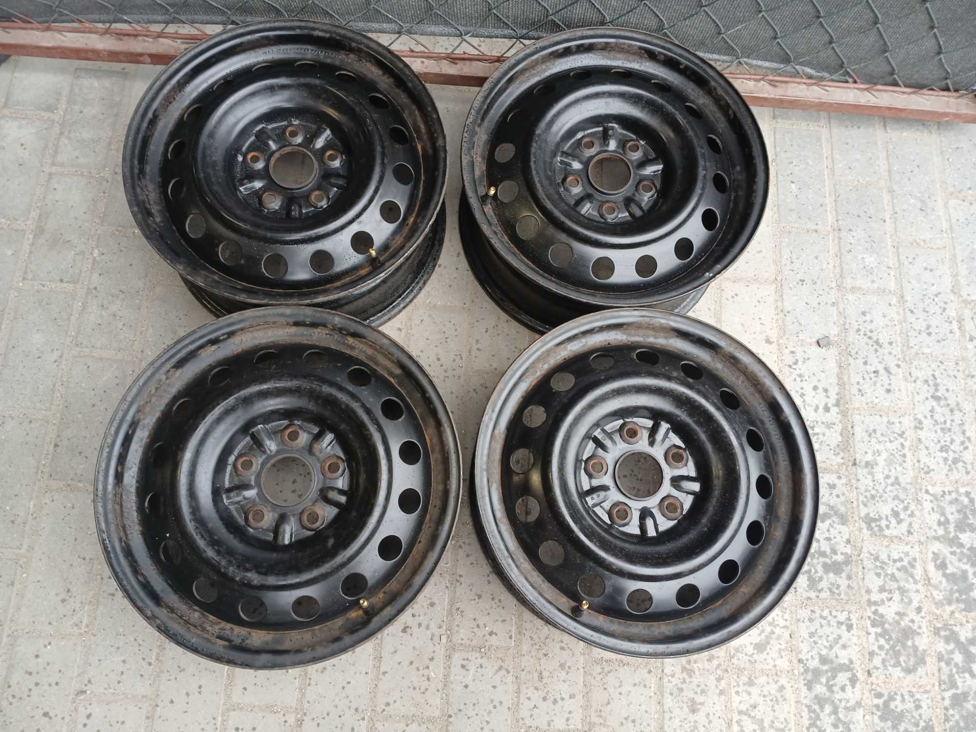 4x felgi stalowe R16 5x114,3 Toyota Auris Avensis 3 Camry Rav4 Corolla