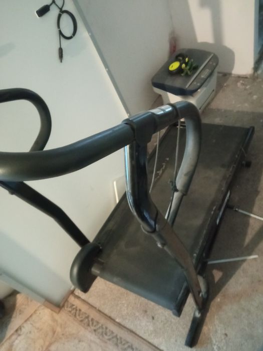 Беговая дорожка механическая