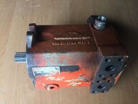 Koparka Atlas -Silnik reduktora obrotu Linde MMF-43-01