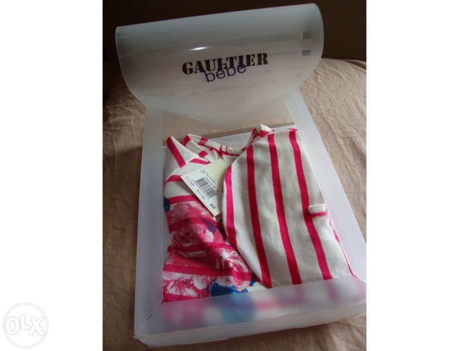 Babygrow e boina Jean Paul Gaultier NOVO e em caixa