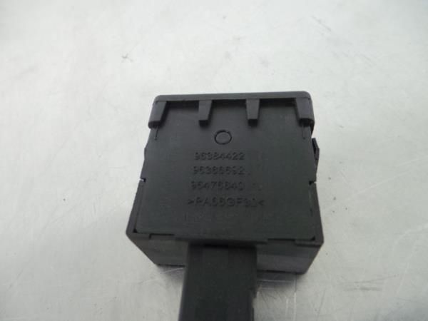 Comando / botão / interruptor multifunções PEUGEOT 208