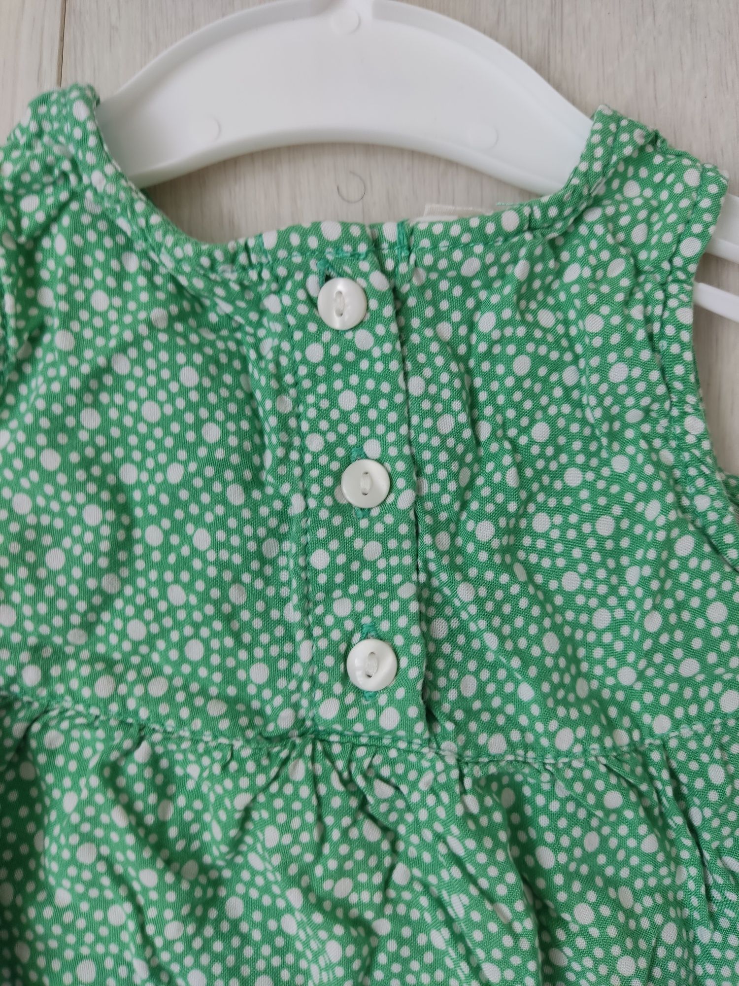 Sukienka zielona 68 + majtki/osłonka na pieluszkę h&m+ Opaska Stan bdb