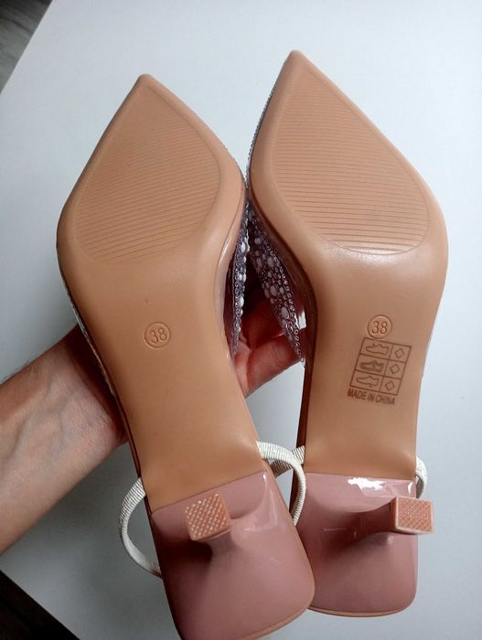 Czółenka eleganckie 38 nowe transparentne ozdobne