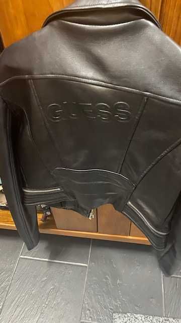 Blusao em pele Guess